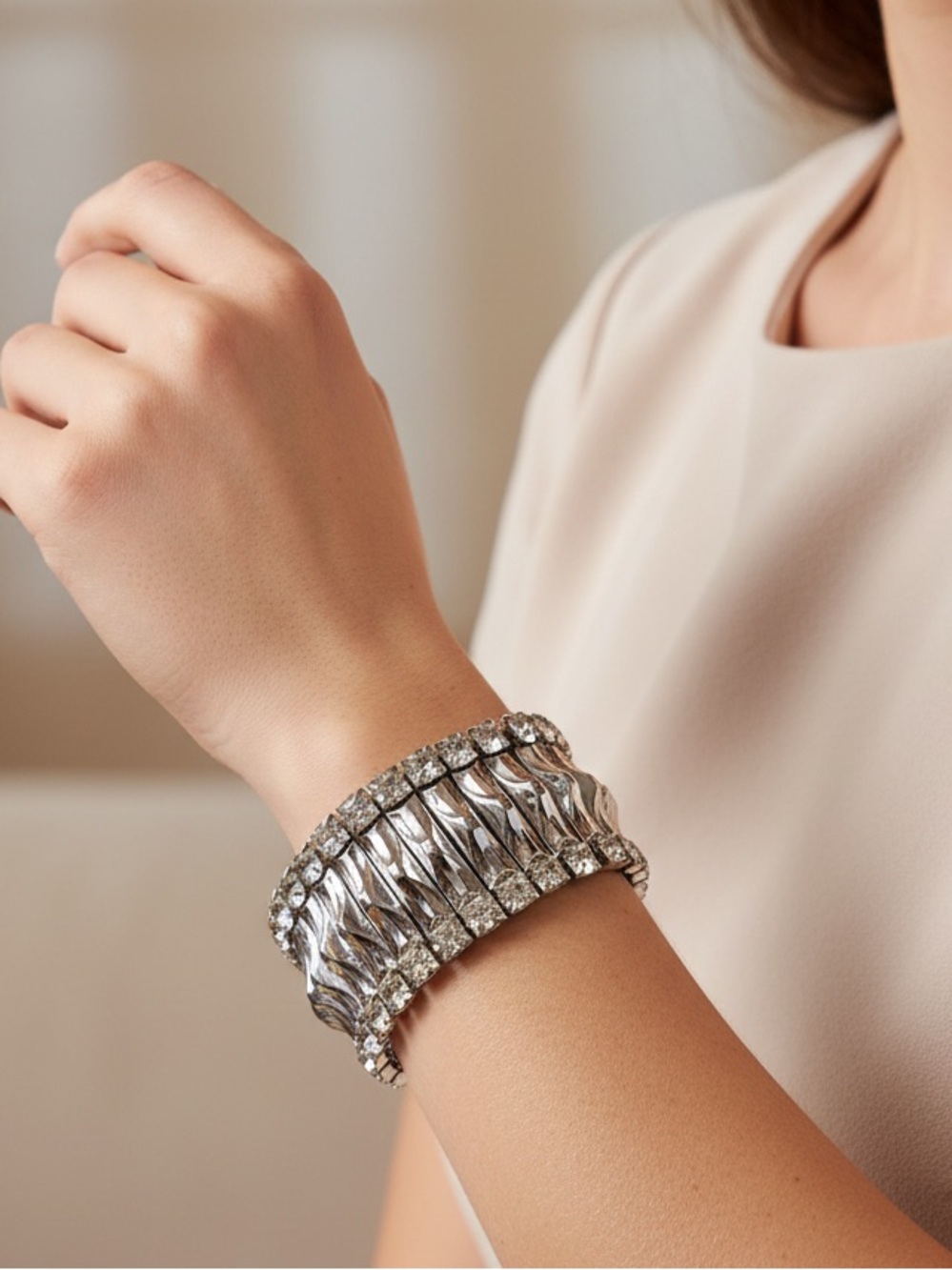 Vintage Rhinestone Stretch Bracelet Silver Tone Wide Statement Cuff Leading Lady - Picture 7 of 8